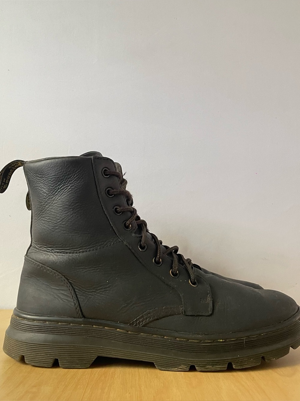 Dr. Martens Combs Leather Wyoming utility combat boots | US 10